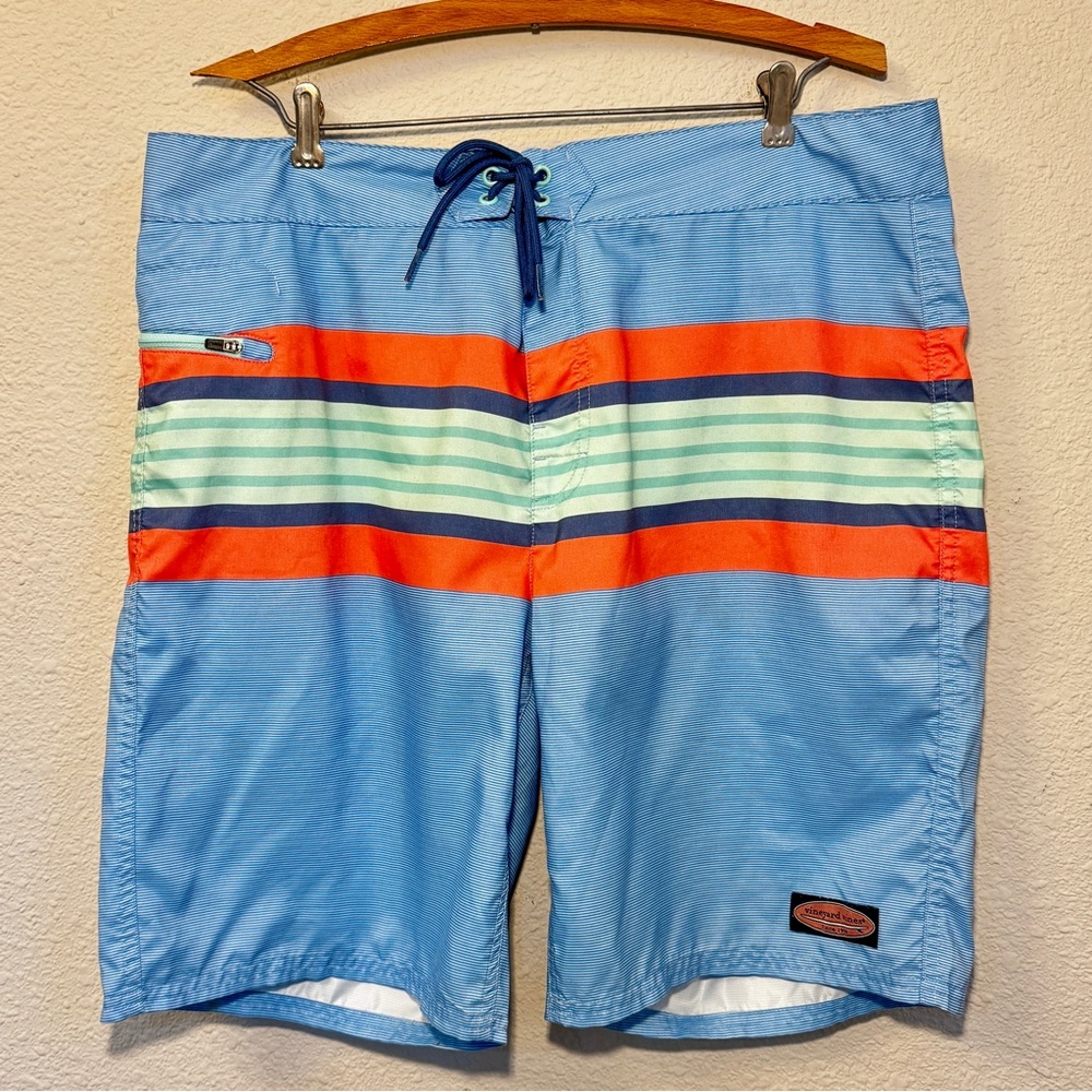 Vineyard Vines Men’s Striped Board Shorts Size 36